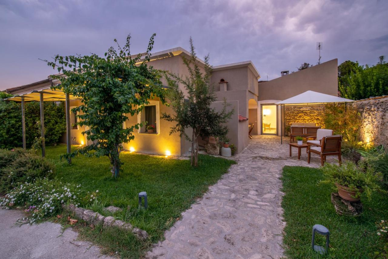 B&B Casa Franco Paestum Exterior photo